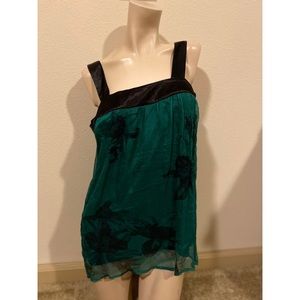 ❤ 3/$25 Miss me Black & Green Tank Sz M
